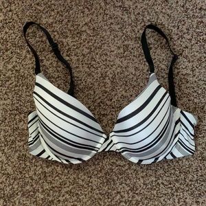 VS Semi Uplift Demi bra
